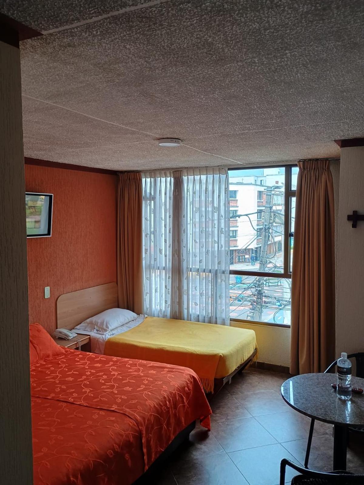 Hoteles Bogota Inn Galerias Luaran gambar